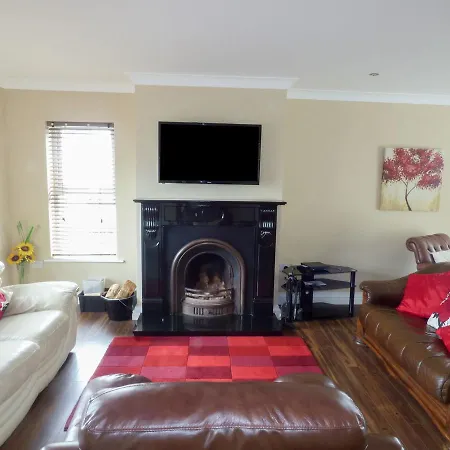 Lakehouse 10 Holiday home Portnoo